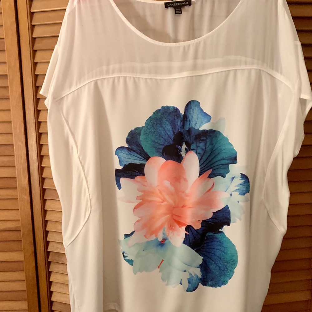 Lane Bryant, size 26/28 floral top